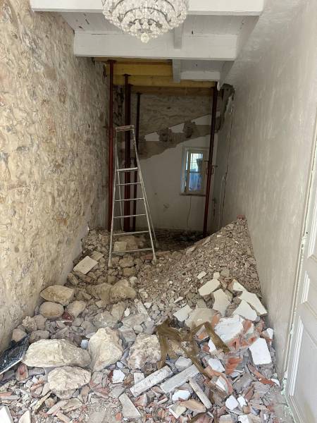 Travaux de démolition de villa rapide et sécurisé à Antibes dans les Alpes-Maritimes