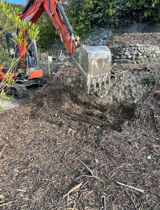  terrassement pour la construction d’une maison d’habitation à Colombe